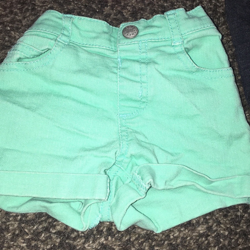 Random bottoms